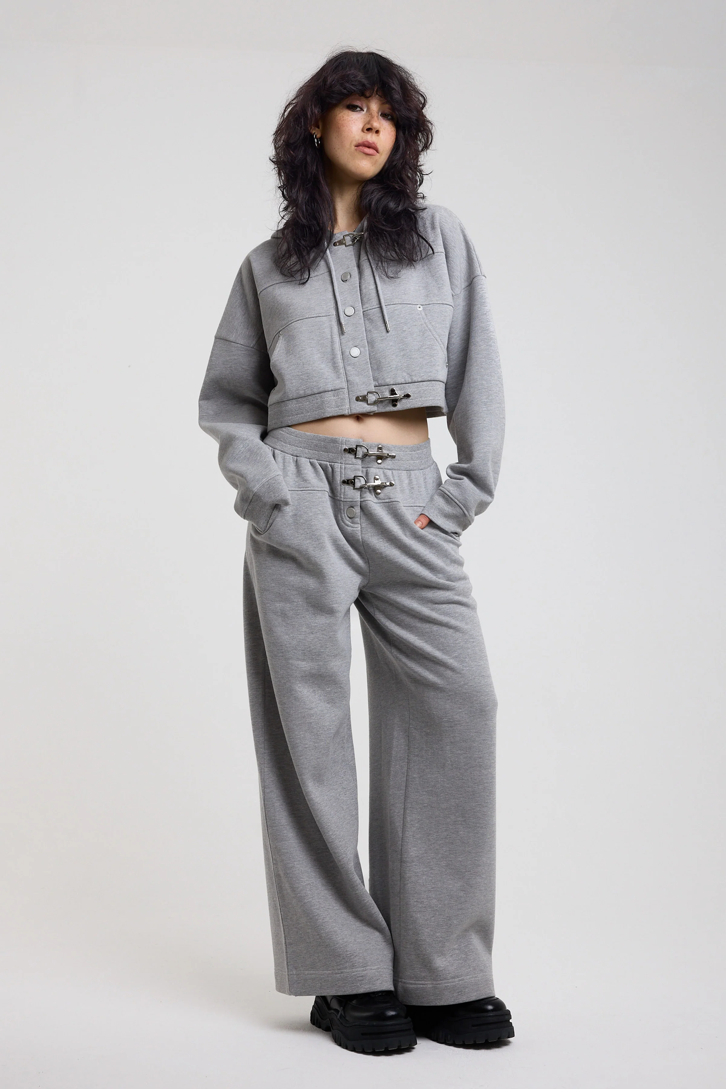 Train Cropped Hardware Clasp Hoodie - Image 7